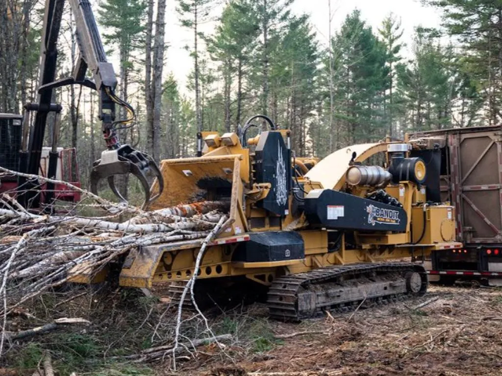 2025 Bandit 3090 | Whole Tree Chipper | Towable | Track