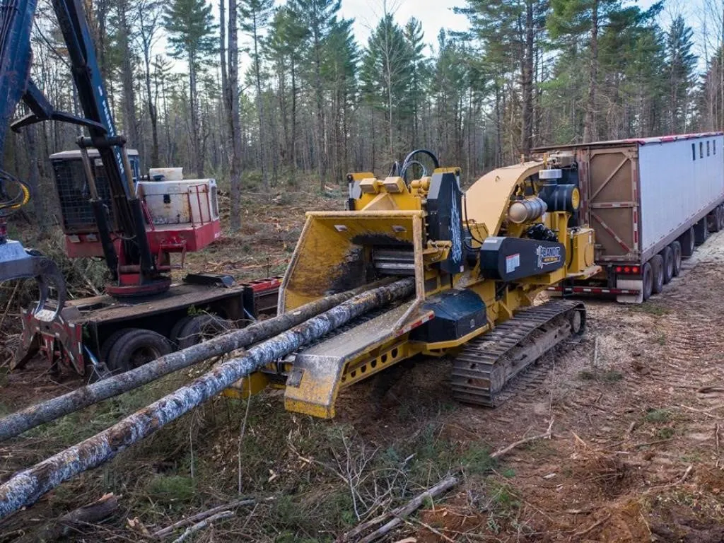 2025 Bandit 3090 | Whole Tree Chipper | Towable | Track