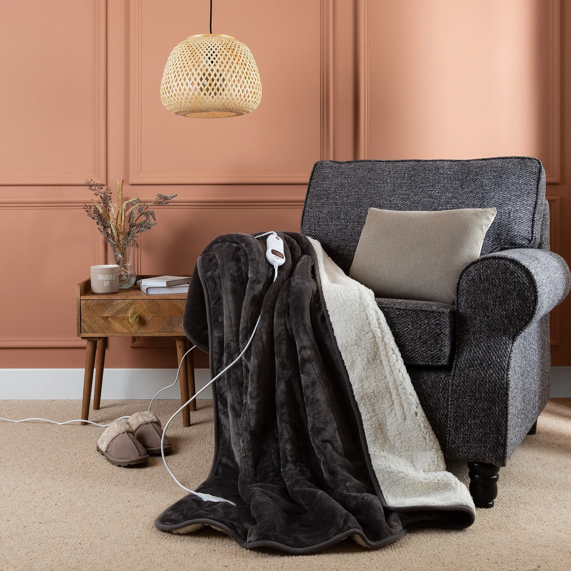 Cosy & Snug Sherpa Fleece Heated Throw