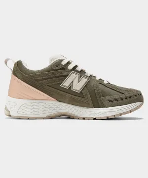 New Balance 1906R in Dark Moss