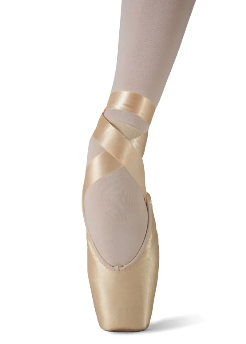 ON SALE Diva Pointe Shoe - Pink (4/4 Medium)