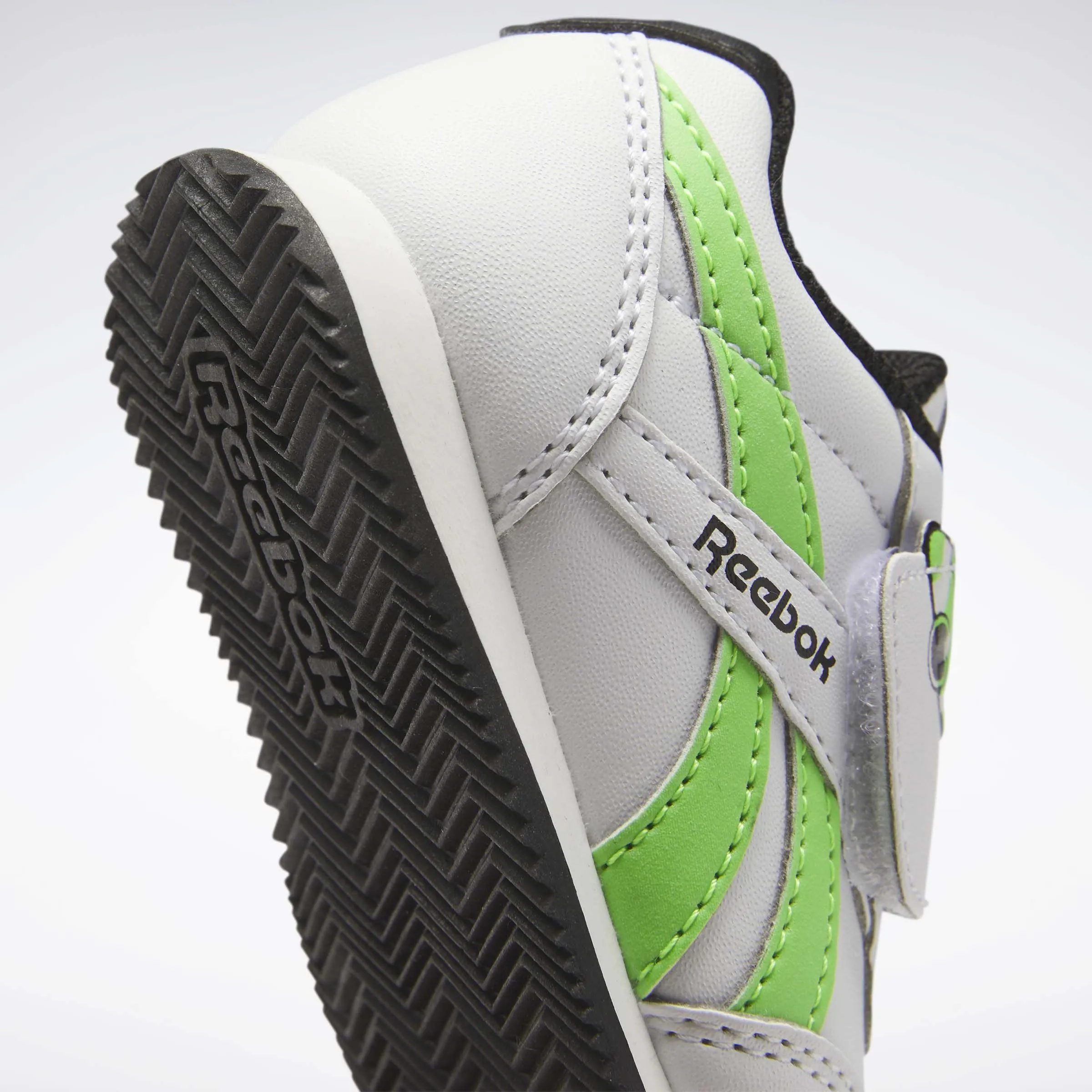 Royal Classic Jogger 2 Shoes White/White/Black