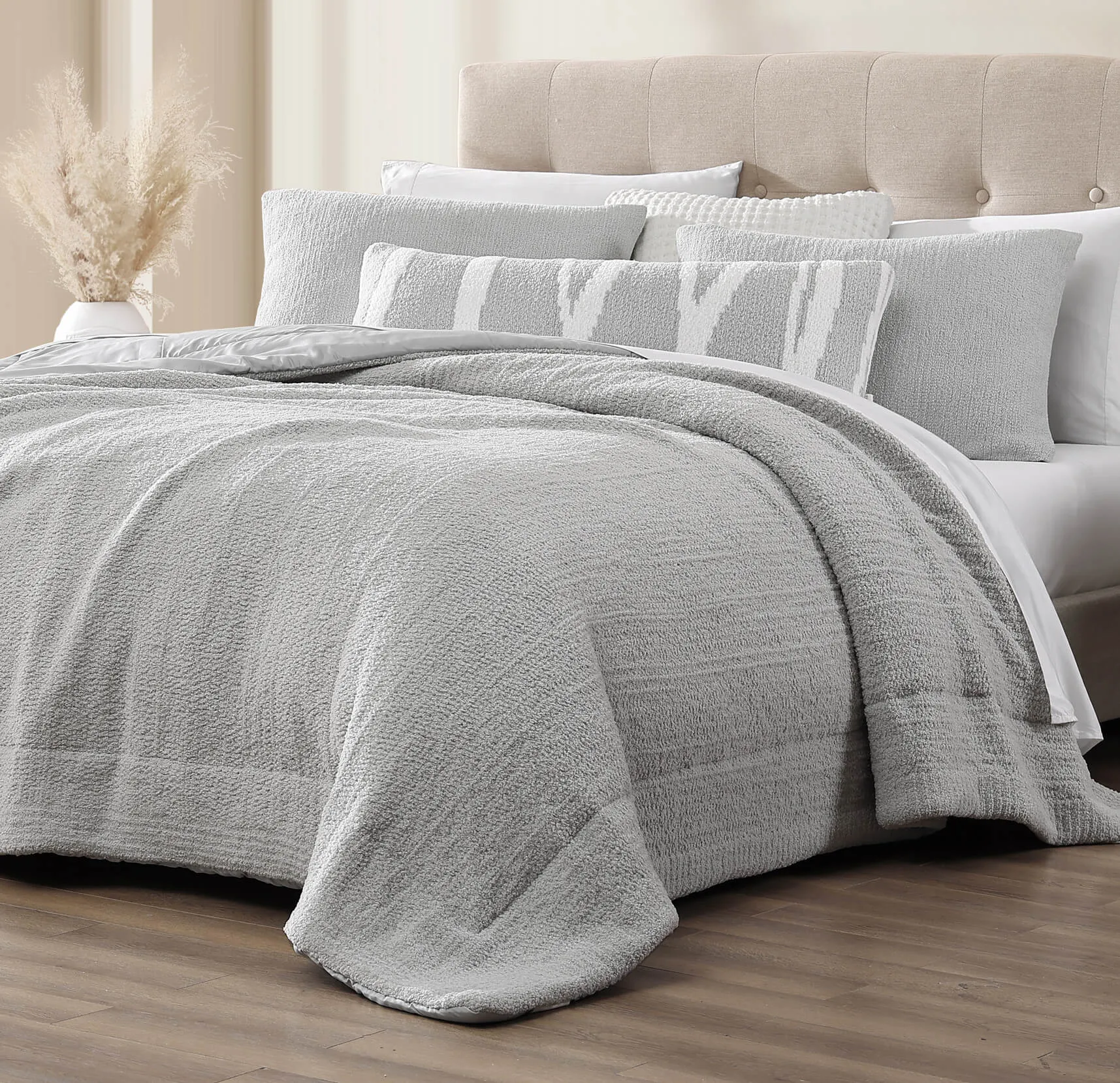 Snug Cooling Comforter